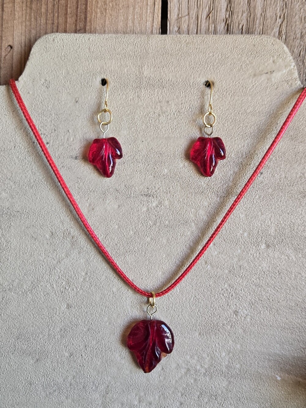 Country Gypsy Italian Ruby Red Glass Leaf Necklace & Earrings Set Handmade 17"